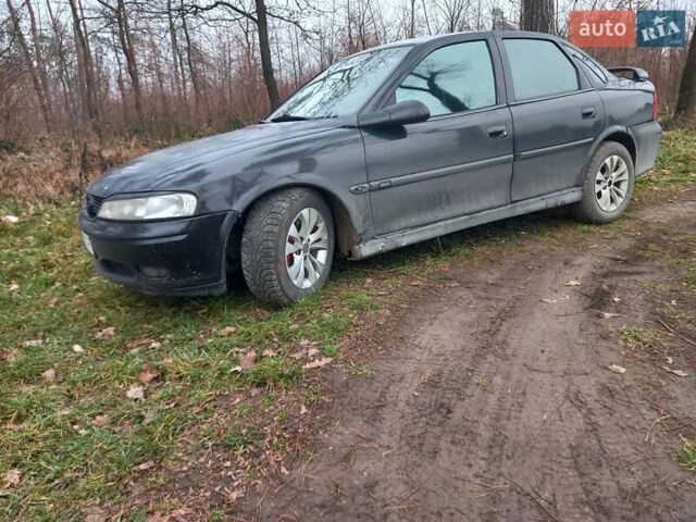 Черный Опель Вектра, объемом двигателя 2 л и пробегом 348 тыс. км за 2200 $, фото 6 на Automoto.ua