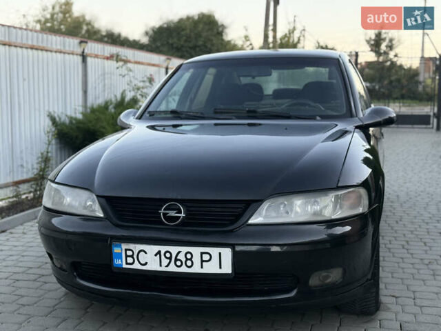Чорний Опель Вектра, об'ємом двигуна 2.2 л та пробігом 350 тис. км за 1950 $, фото 3 на Automoto.ua