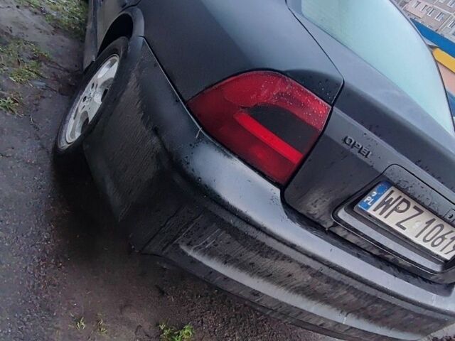 Черный Опель Вектра, объемом двигателя 2 л и пробегом 230 тыс. км за 1705 $, фото 5 на Automoto.ua