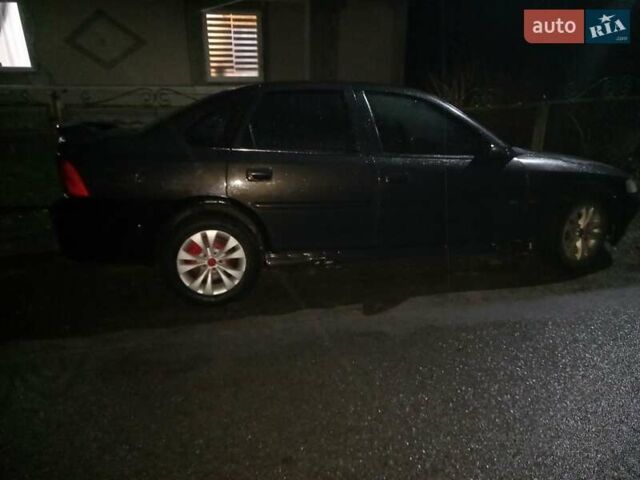 Черный Опель Вектра, объемом двигателя 2 л и пробегом 348 тыс. км за 2200 $, фото 16 на Automoto.ua