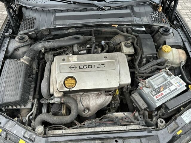 Черный Опель Вектра, объемом двигателя 1.6 л и пробегом 273 тыс. км за 2500 $, фото 9 на Automoto.ua