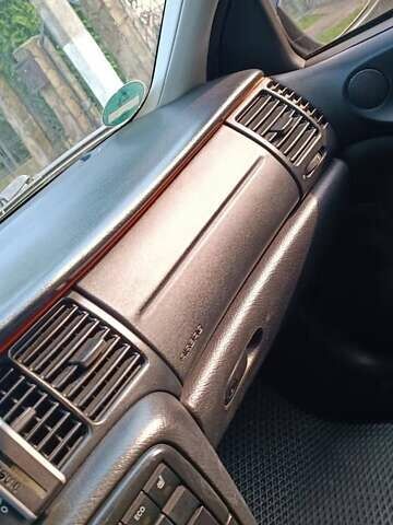 Черный Опель Вектра, объемом двигателя 1.8 л и пробегом 337 тыс. км за 2500 $, фото 7 на Automoto.ua