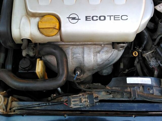 Черный Опель Вектра, объемом двигателя 1.8 л и пробегом 340 тыс. км за 2000 $, фото 3 на Automoto.ua