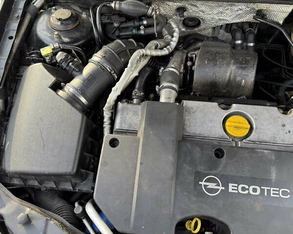 Черный Опель Вектра, объемом двигателя 2.2 л и пробегом 300 тыс. км за 3250 $, фото 29 на Automoto.ua