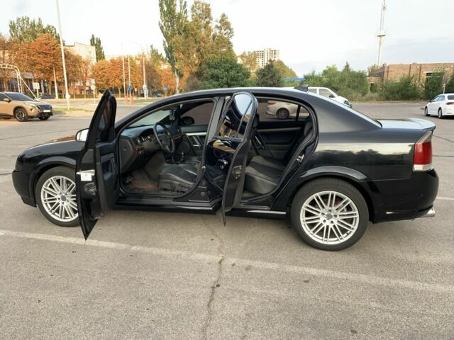 Черный Опель Вектра, объемом двигателя 2.2 л и пробегом 450 тыс. км за 4500 $, фото 7 на Automoto.ua