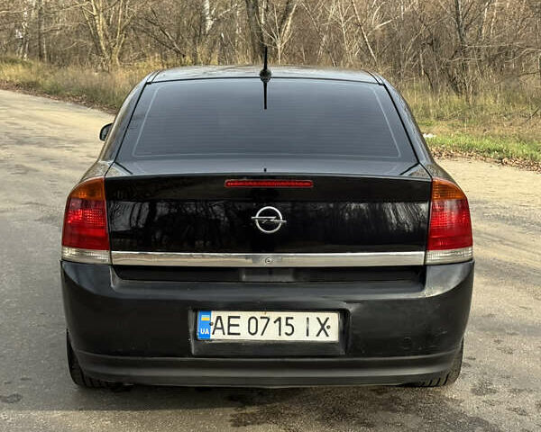 Черный Опель Вектра, объемом двигателя 2.2 л и пробегом 300 тыс. км за 3250 $, фото 7 на Automoto.ua