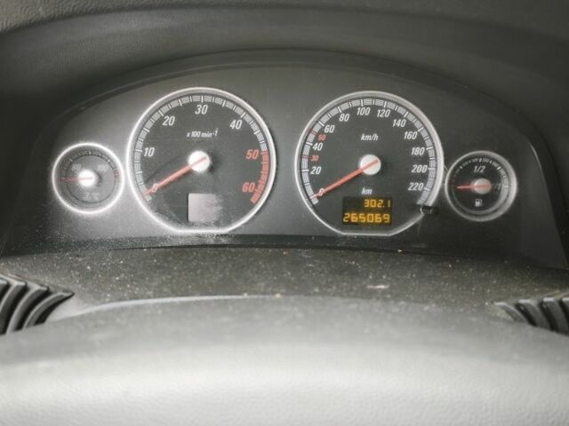 Черный Опель Вектра, объемом двигателя 2.2 л и пробегом 3 тыс. км за 3000 $, фото 6 на Automoto.ua