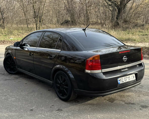 Черный Опель Вектра, объемом двигателя 2.2 л и пробегом 300 тыс. км за 3250 $, фото 10 на Automoto.ua