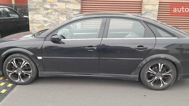 Черный Опель Вектра, объемом двигателя 2.2 л и пробегом 340 тыс. км за 3500 $, фото 1 на Automoto.ua