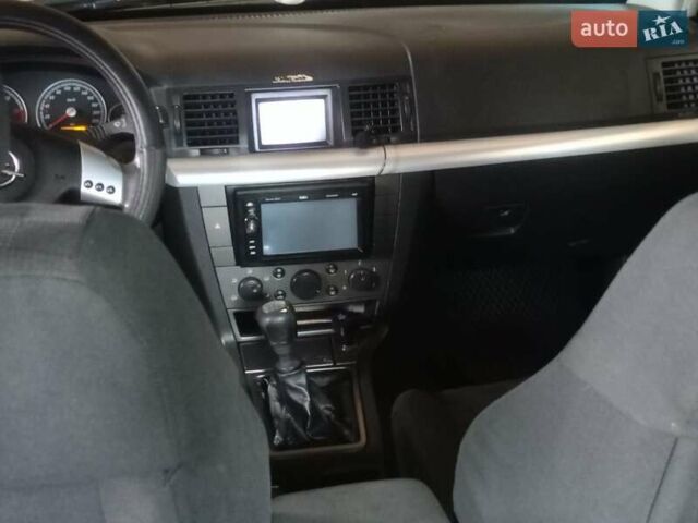 Чорний Опель Вектра, об'ємом двигуна 2.2 л та пробігом 329 тис. км за 3900 $, фото 5 на Automoto.ua