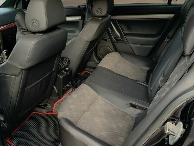 Черный Опель Вектра, объемом двигателя 2.2 л и пробегом 450 тыс. км за 4500 $, фото 11 на Automoto.ua