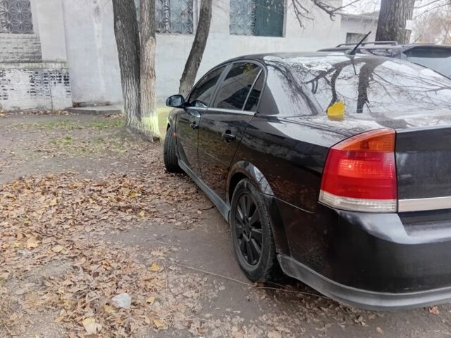 Чорний Опель Вектра, об'ємом двигуна 2.2 л та пробігом 340 тис. км за 2700 $, фото 4 на Automoto.ua