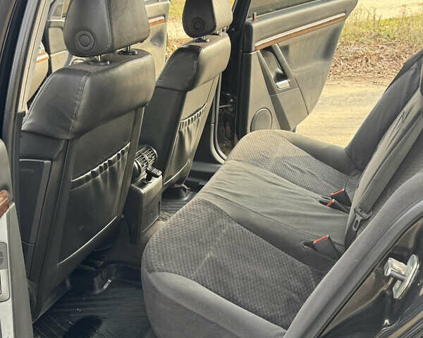 Черный Опель Вектра, объемом двигателя 2.2 л и пробегом 300 тыс. км за 3250 $, фото 17 на Automoto.ua