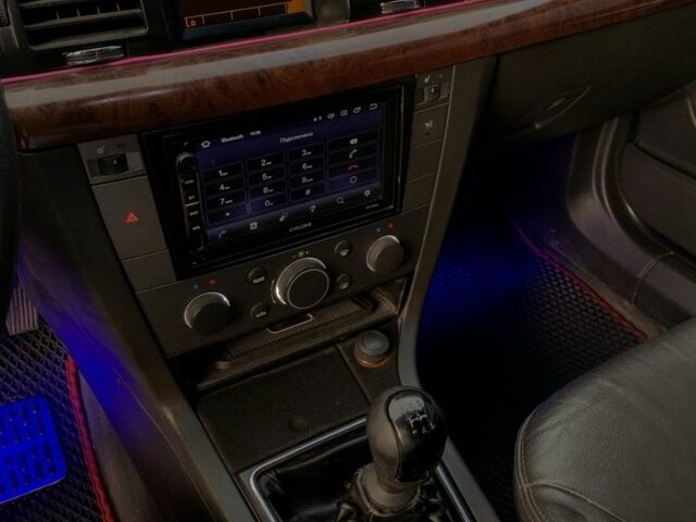 Черный Опель Вектра, объемом двигателя 2.2 л и пробегом 450 тыс. км за 4500 $, фото 9 на Automoto.ua