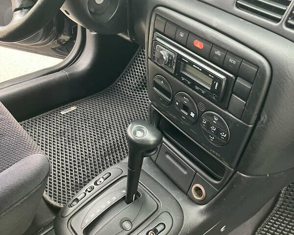 Черный Опель Вектра, объемом двигателя 1.8 л и пробегом 173 тыс. км за 5100 $, фото 38 на Automoto.ua