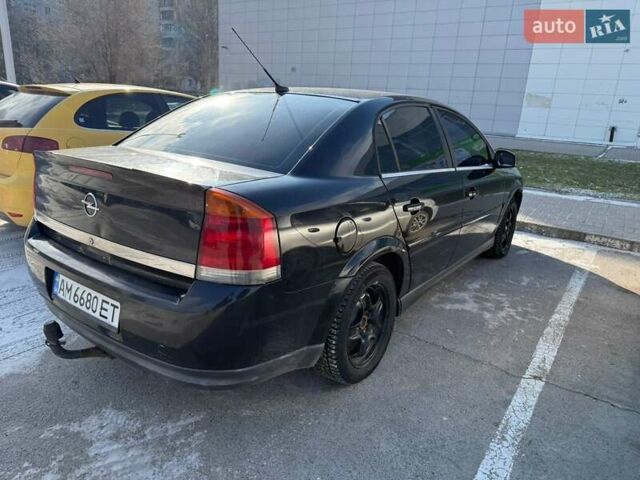 Черный Опель Вектра, объемом двигателя 2.2 л и пробегом 319 тыс. км за 4500 $, фото 1 на Automoto.ua