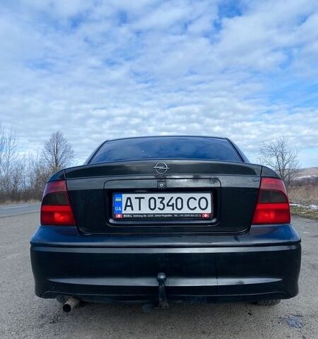 Черный Опель Вектра, объемом двигателя 2.2 л и пробегом 325 тыс. км за 2100 $, фото 2 на Automoto.ua