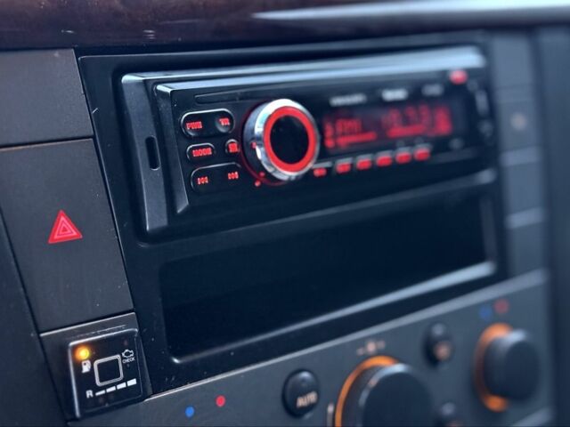 Чорний Опель Вектра, об'ємом двигуна 2.2 л та пробігом 222 тис. км за 3999 $, фото 13 на Automoto.ua