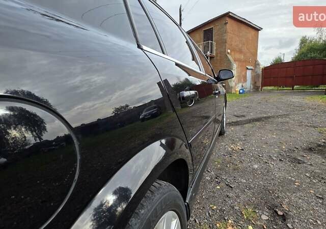 Черный Опель Вектра, объемом двигателя 2.2 л и пробегом 370 тыс. км за 3299 $, фото 4 на Automoto.ua