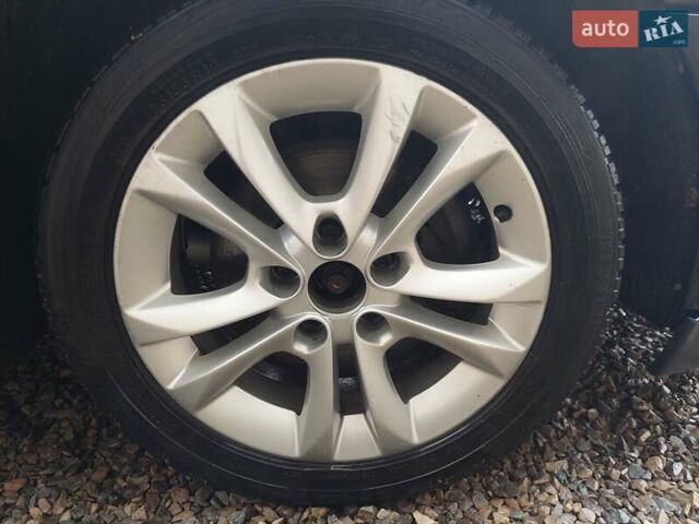 Черный Опель Вектра, объемом двигателя 2 л и пробегом 325 тыс. км за 4200 $, фото 6 на Automoto.ua