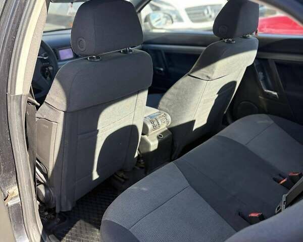 Черный Опель Вектра, объемом двигателя 2 л и пробегом 350 тыс. км за 3200 $, фото 6 на Automoto.ua