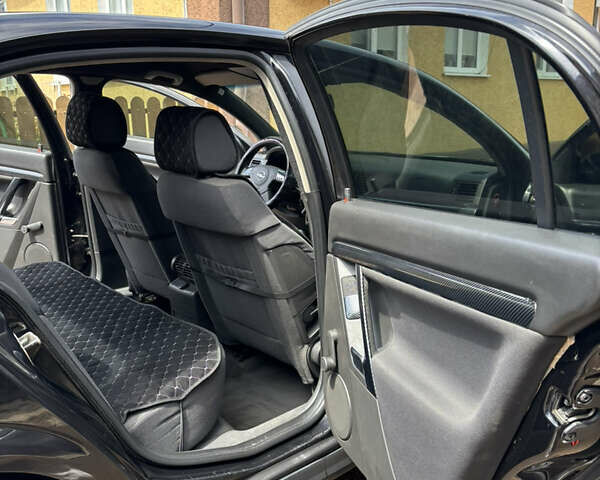 Черный Опель Вектра, объемом двигателя 2.2 л и пробегом 262 тыс. км за 3800 $, фото 18 на Automoto.ua