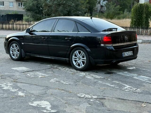 Черный Опель Вектра, объемом двигателя 2.2 л и пробегом 200 тыс. км за 3700 $, фото 2 на Automoto.ua