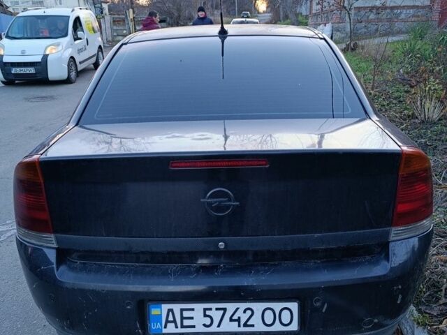Черный Опель Вектра, объемом двигателя 2 л и пробегом 430 тыс. км за 3100 $, фото 3 на Automoto.ua