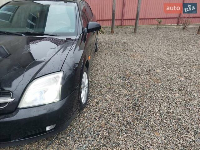 Черный Опель Вектра, объемом двигателя 2 л и пробегом 325 тыс. км за 4200 $, фото 2 на Automoto.ua