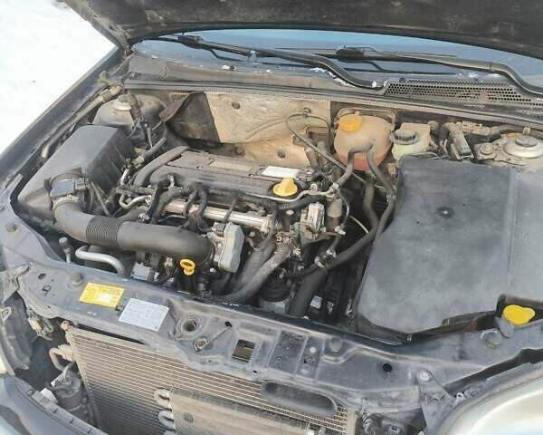 Черный Опель Вектра, объемом двигателя 2.2 л и пробегом 183 тыс. км за 4100 $, фото 7 на Automoto.ua