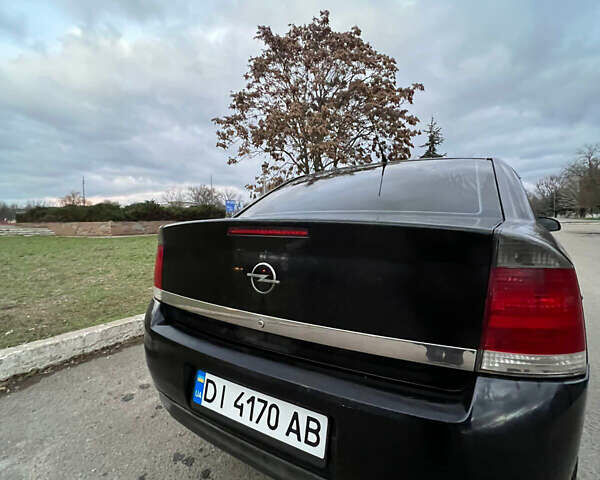Черный Опель Вектра, объемом двигателя 2.2 л и пробегом 360 тыс. км за 3500 $, фото 2 на Automoto.ua