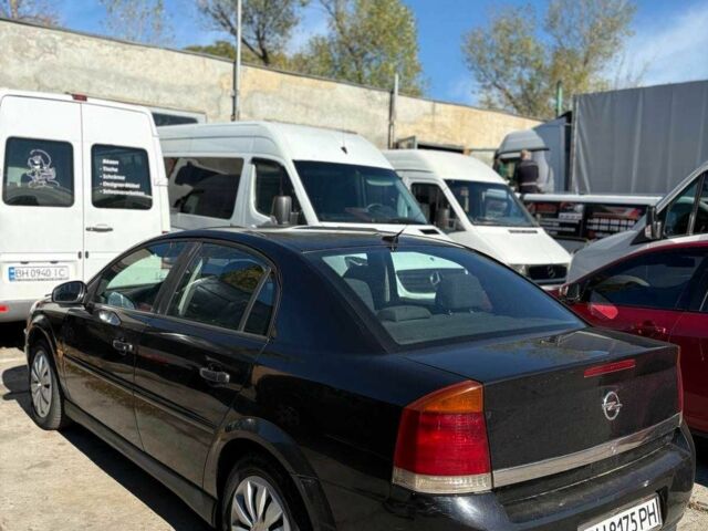 Черный Опель Вектра, объемом двигателя 2 л и пробегом 320 тыс. км за 3200 $, фото 3 на Automoto.ua