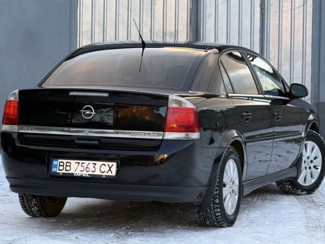 Чорний Опель Вектра, об'ємом двигуна 2.2 л та пробігом 222 тис. км за 3999 $, фото 6 на Automoto.ua
