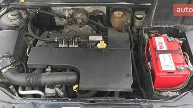 Чорний Опель Вектра, об'ємом двигуна 2.2 л та пробігом 220 тис. км за 1200 $, фото 5 на Automoto.ua