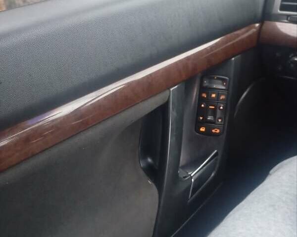 Черный Опель Вектра, объемом двигателя 2.2 л и пробегом 300 тыс. км за 3000 $, фото 16 на Automoto.ua