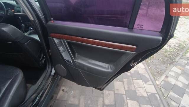 Чорний Опель Вектра, об'ємом двигуна 3.2 л та пробігом 280 тис. км за 3200 $, фото 14 на Automoto.ua