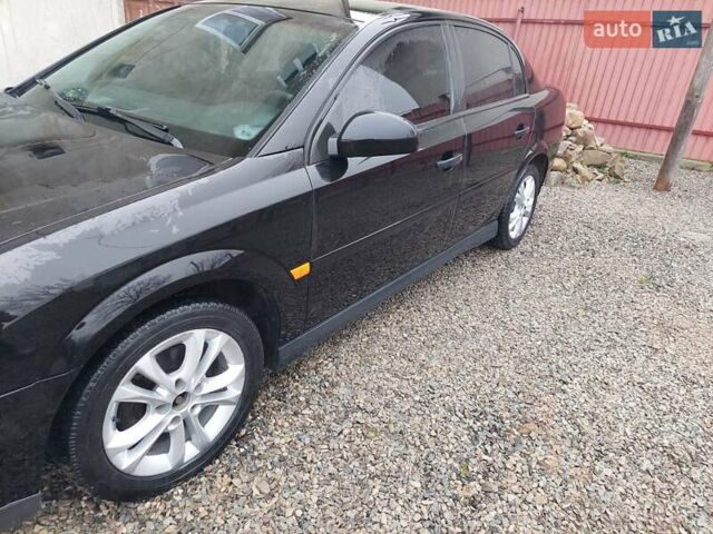 Черный Опель Вектра, объемом двигателя 2 л и пробегом 325 тыс. км за 4200 $, фото 3 на Automoto.ua