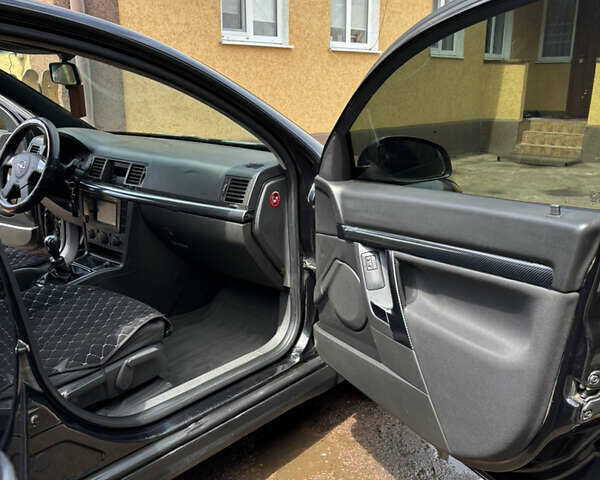 Черный Опель Вектра, объемом двигателя 2.2 л и пробегом 262 тыс. км за 3800 $, фото 22 на Automoto.ua