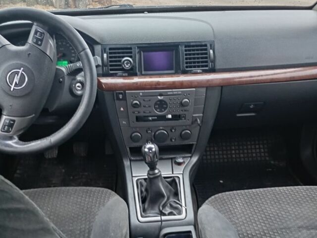 Черный Опель Вектра, объемом двигателя 2.2 л и пробегом 2 тыс. км за 3000 $, фото 7 на Automoto.ua