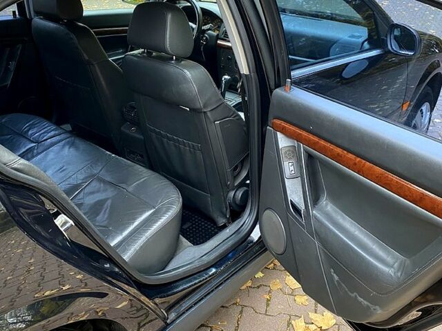 Чорний Опель Вектра, об'ємом двигуна 2.2 л та пробігом 300 тис. км за 4200 $, фото 9 на Automoto.ua