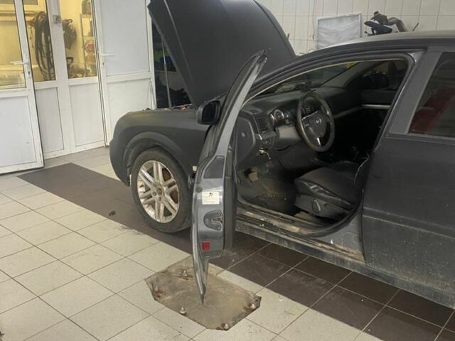 Черный Опель Вектра, объемом двигателя 2.2 л и пробегом 300 тыс. км за 1186 $, фото 5 на Automoto.ua