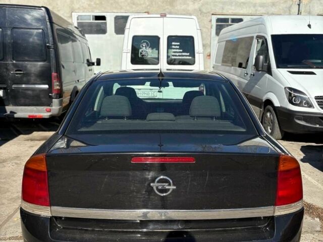 Черный Опель Вектра, объемом двигателя 2 л и пробегом 320 тыс. км за 3200 $, фото 6 на Automoto.ua