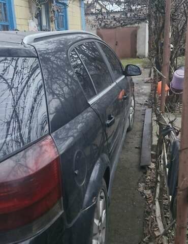 Черный Опель Вектра, объемом двигателя 3 л и пробегом 300 тыс. км за 3000 $, фото 6 на Automoto.ua