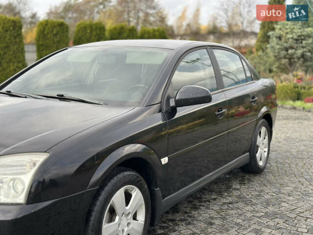 Черный Опель Вектра, объемом двигателя 1.8 л и пробегом 320 тыс. км за 2999 $, фото 12 на Automoto.ua