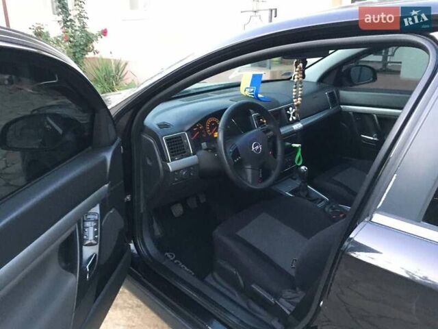 Черный Опель Вектра, объемом двигателя 1.6 л и пробегом 216 тыс. км за 4900 $, фото 4 на Automoto.ua
