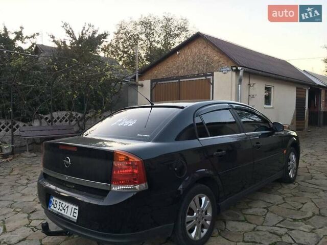 Черный Опель Вектра, объемом двигателя 1.6 л и пробегом 216 тыс. км за 4900 $, фото 3 на Automoto.ua