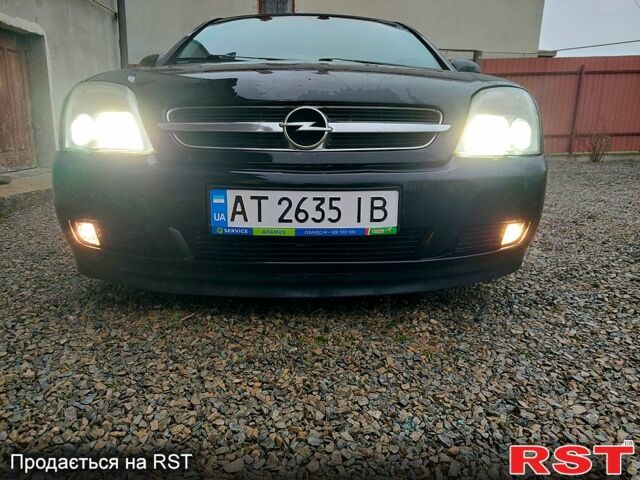 Черный Опель Вектра, объемом двигателя 2 л и пробегом 325 тыс. км за 2800 $, фото 4 на Automoto.ua