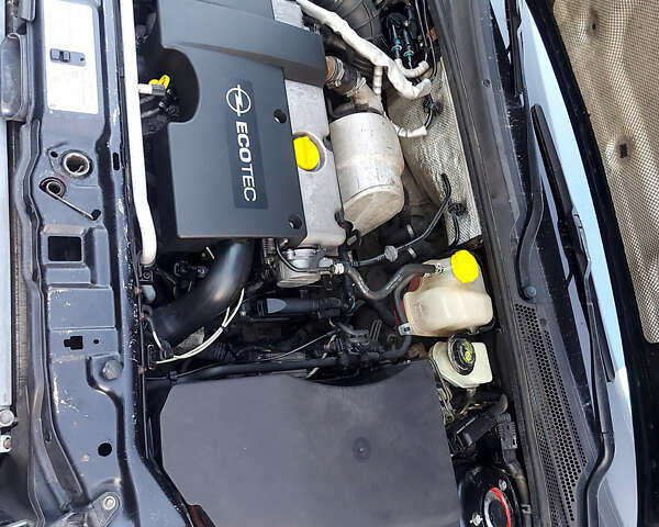 Черный Опель Вектра, объемом двигателя 2.2 л и пробегом 240 тыс. км за 5500 $, фото 30 на Automoto.ua