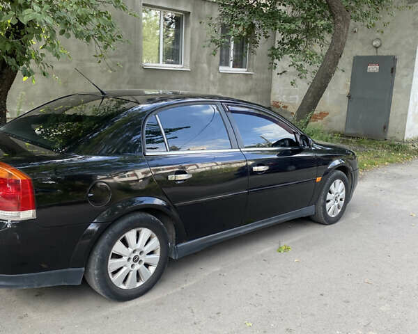Чорний Опель Вектра, об'ємом двигуна 2.2 л та пробігом 350 тис. км за 4400 $, фото 5 на Automoto.ua