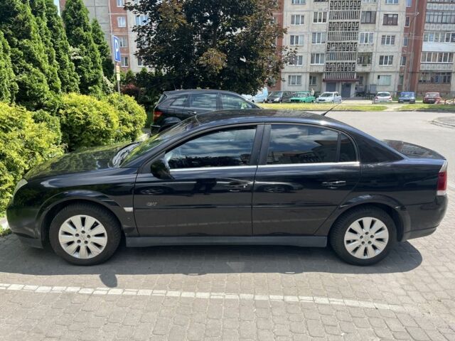 Черный Опель Вектра, объемом двигателя 2.2 л и пробегом 310 тыс. км за 3450 $, фото 4 на Automoto.ua